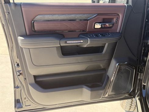 New 2026 RAM 2500 Limited image 11