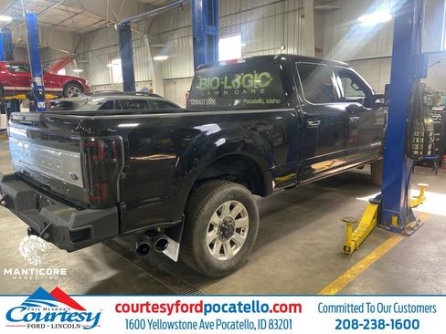 Used 2019 Ford F350 Platinum AWD/4WD image 1