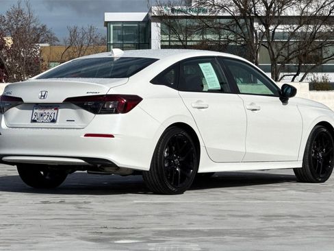 Certified 2025 Honda Civic Sport image 3