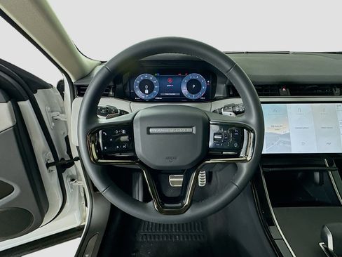 Used 2024 Land Rover Range Rover Evoque Dynamic SE image 12