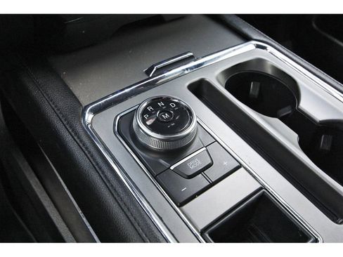 Used 2020 Ford Expedition XLT w/ Equipment Group 202A RWD image 26