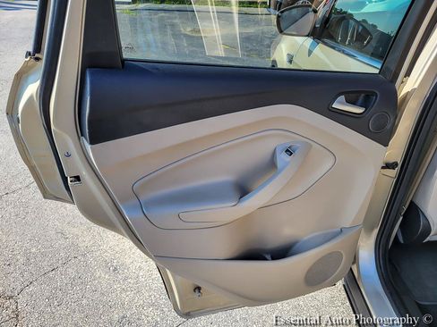 Used 2017 Ford Escape Titanium FWD image 27