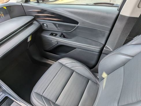 New 2026 Lincoln Nautilus Reserve w/ Jet Appearance Package image 15