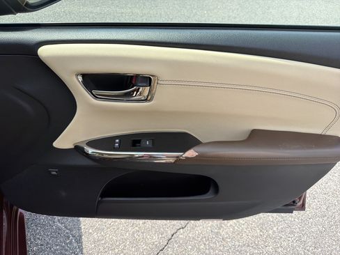Used 2015 Toyota Avalon Limited FWD image 24