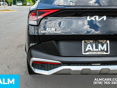 Used 2025 Kia Sportage LX FWD image 13
