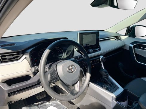Used 2025 Toyota RAV4 XLE w/ Convenience Package AWD/4WD image 9