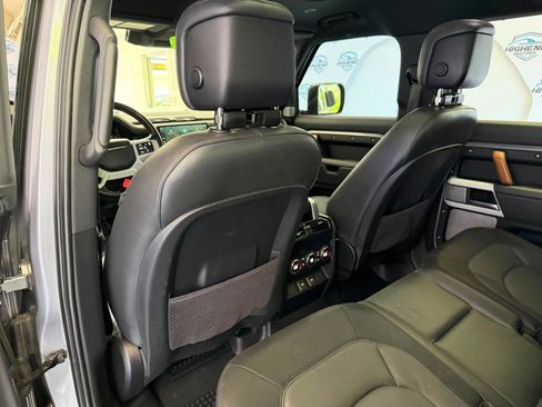 Used 2023 Land Rover Defender 130 X-Dynamic SE AWD/4WD image 19