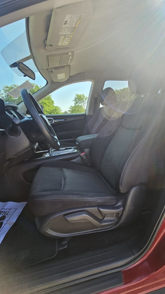 Used 2017 Nissan Pathfinder S FWD image 5