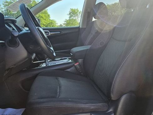 Used 2017 Nissan Pathfinder S FWD image 5