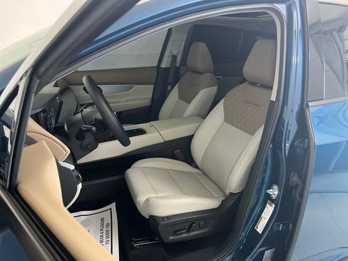 Used 2025 Nissan Murano Platinum w/ Cargo Package image 19