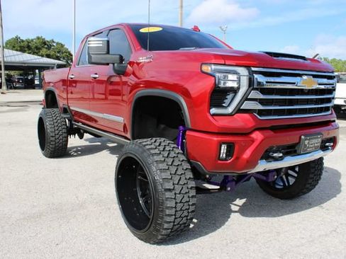 Used 2024 Chevrolet Silverado 2500 High Country w/ Technology Package AWD/4WD image 15