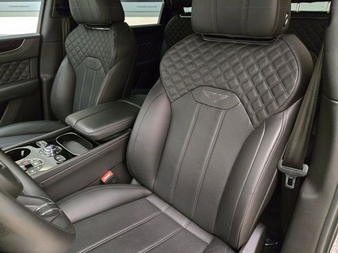 Used 2021 Bentley Bentayga Speed AWD/4WD image 30