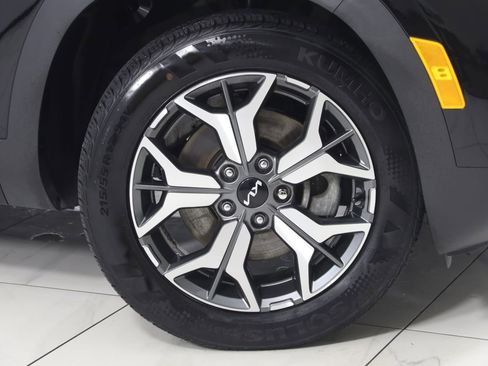 Used 2023 Kia Seltos EX AWD/4WD image 16