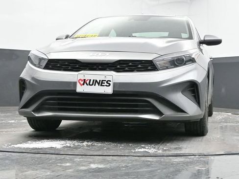 Used 2024 Kia Forte LXS image 40