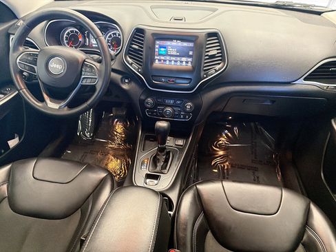 Used 2020 Jeep Cherokee Latitude Plus image 12