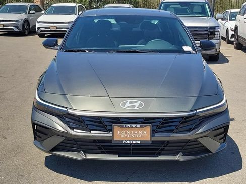 New 2026 Hyundai Elantra SEL Sport FWD image 32