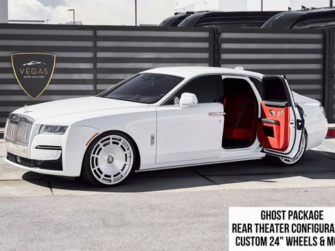 Used 2022 Rolls-Royce Ghost w/ Ghost Package AWD/4WD image 1