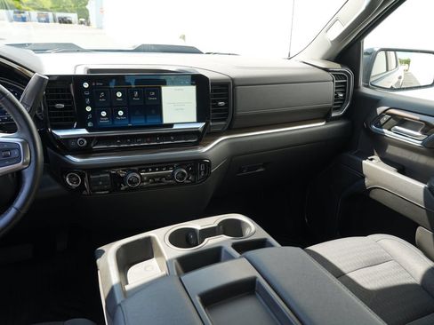 Used 2022 Chevrolet Silverado 1500 LT Trail Boss AWD/4WD image 21