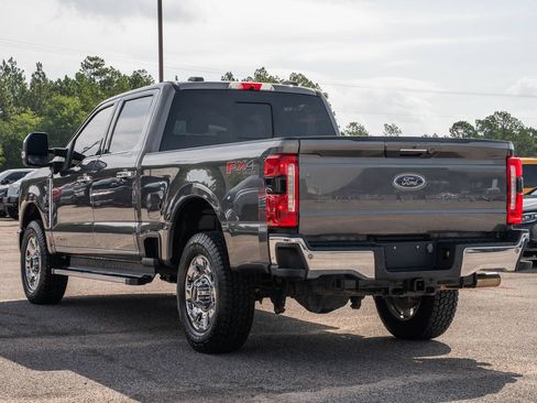 Certified 2024 Ford F250 Lariat w/ Chrome Package AWD/4WD image 6