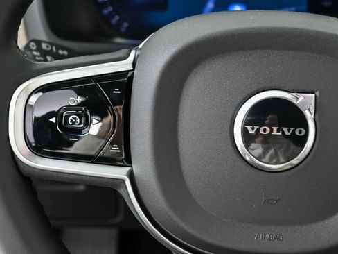 Certified 2026 Volvo XC90 B6 Plus w/ Protection Package Premier AWD/4WD image 12