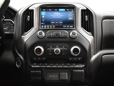 Used 2021 GMC Sierra 3500 Denali w/ Denali Ultimate Package image 16