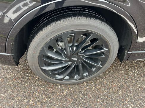 Used 2023 Lincoln Aviator Reserve w/ Equipment Group 201A AWD/4WD image 5