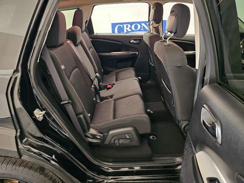 Used 2019 Dodge Journey SE w/ Premium Group image 30