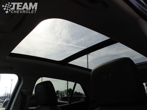 Certified 2023 Buick Envision Essence w/ Sport Touring Package image 12