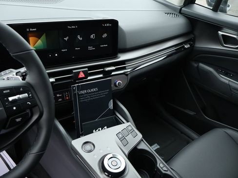 New 2026 Kia Sportage EX image 25