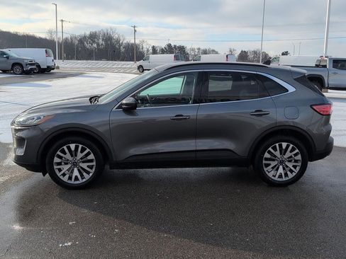 Used 2022 Ford Escape Titanium w/ Class II Trailer Tow Package image 2