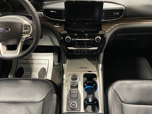 Certified 2021 Ford Explorer Limited w/ Equipment Group 301A AWD/4WD image 15