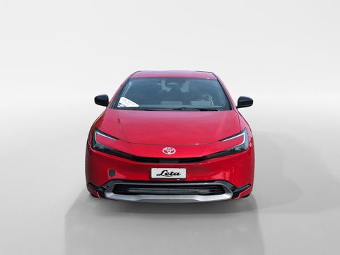 Used 2024 Toyota Prius XLE image 8