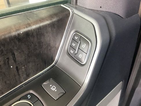 Used 2023 Ford F250 Lariat w/ Chrome Package image 63