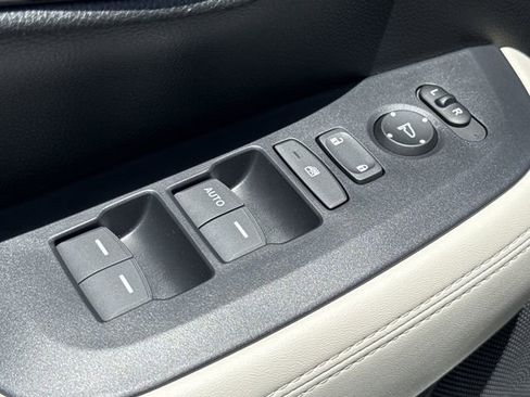 New 2027 Honda HR-V LX image 23