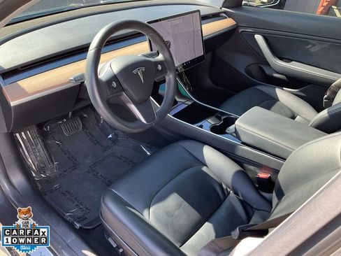 Used 2018 Tesla Model 3 Long Range image 6