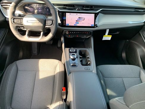 New 2026 Jeep Cherokee Laredo AWD/4WD image 24