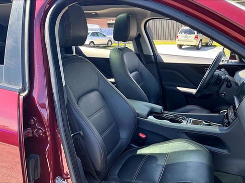 Used 2017 Jaguar F-PACE Prestige AWD/4WD image 27