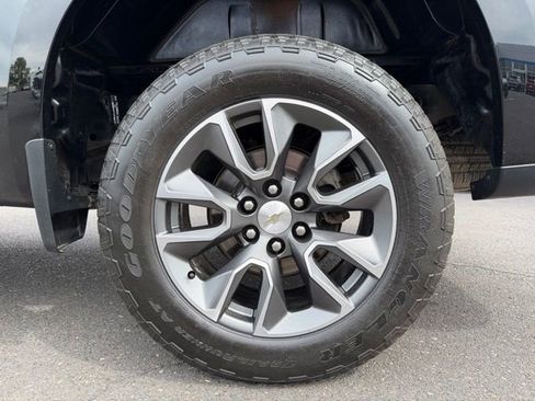 Certified 2023 Chevrolet Silverado 1500 LT AWD/4WD image 5