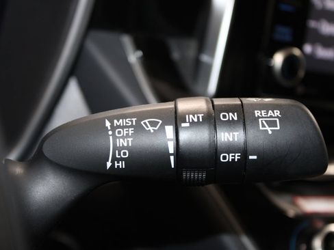 Used 2022 Toyota Corolla Cross XLE w/ Convenience Package AWD/4WD image 24