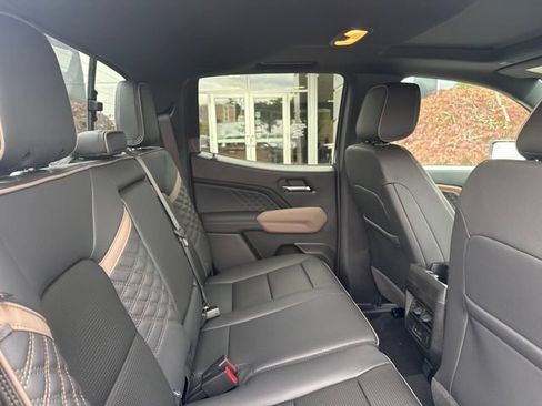New 2026 GMC Canyon Denali w/ LPO, Denali Black Edition AWD/4WD image 26