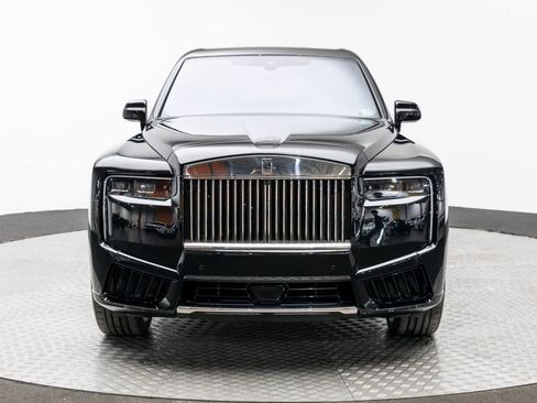 New 2026 Rolls-Royce Cullinan image 6