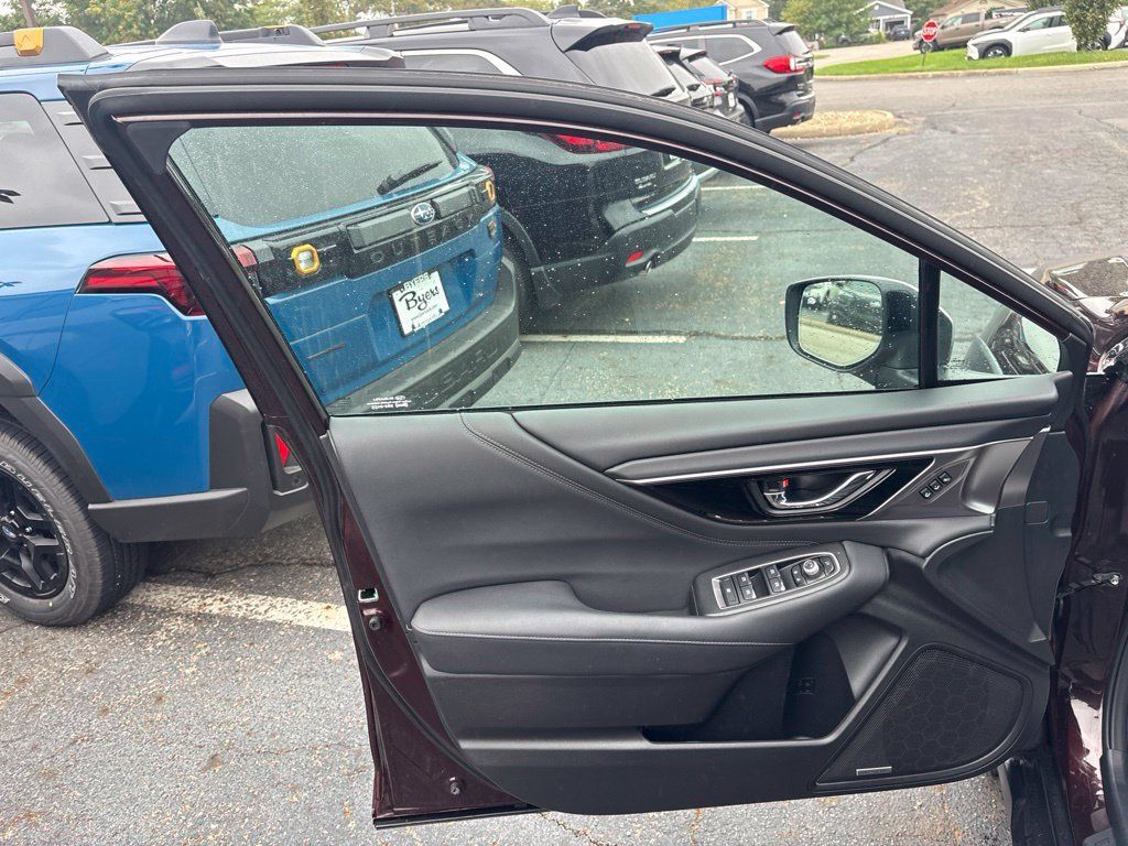 Certified 2023 Subaru Outback Touring AWD/4WD image 18