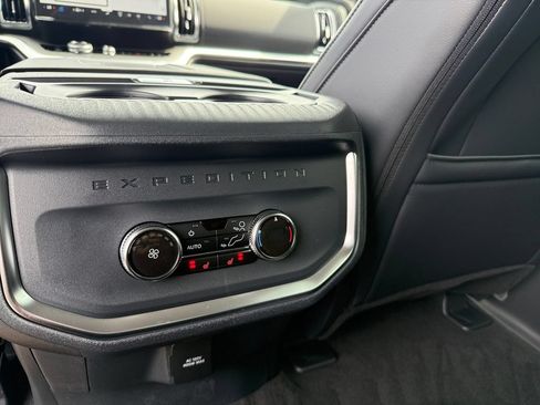 New 2027 Ford Expedition Max Platinum w/ Driver's Package RWD image 16