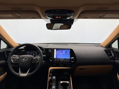 Used 2024 Lexus NX 250 FWD w/ Towing Package (2000 Lbs) image 6