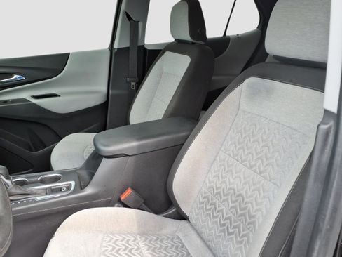 Used 2023 Chevrolet Equinox LS image 11