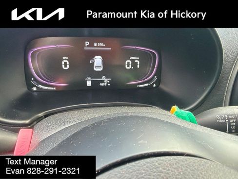 Used 2023 Kia Soul LX w/ LX Technology Package FWD image 4
