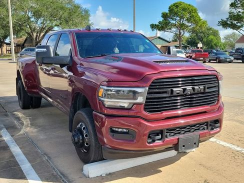 Used 2024 RAM 3500 Laramie w/ Night Edition AWD/4WD image 3