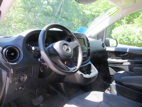 Used 2019 Mercedes-Benz Metris image 35