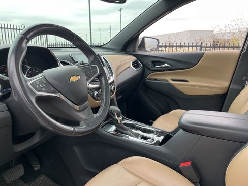 Used 2022 Chevrolet Equinox Premier image 19