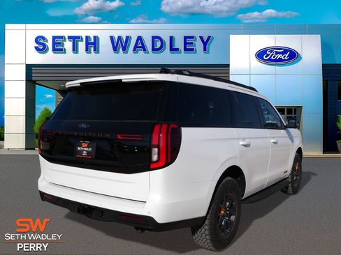 New 2026 Ford Expedition Tremor image 6